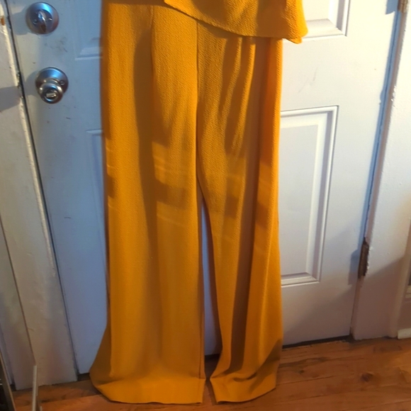 Beautiful Golden Yellow One shoulder Jumpsuit - Picture 2 of 4